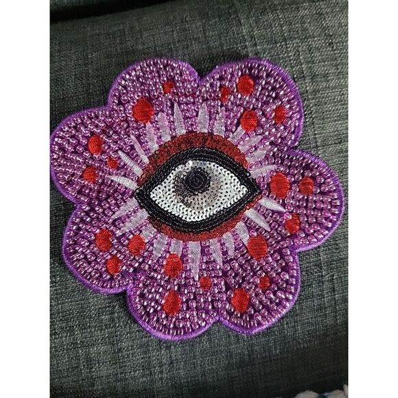 Beaded Rhinestone Eyeball Applique 4.5"x 4.5" Sew On - Picture 1 of 3
